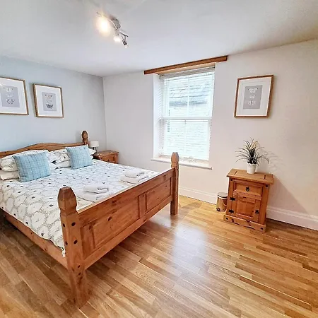 Cosy 17th Century Traditional Alston